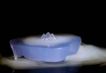 蓝玉髓的功效与作用 蓝玉髓价格大概多少？