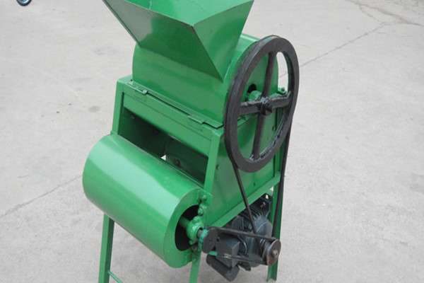 花生摘剥壳机工作原理