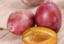 像李子一样很贵的水果