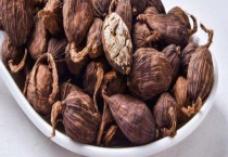 怎样区分草蔻与草果 它们分别是什么科属植物