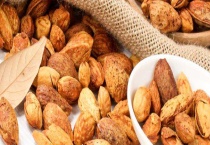 巴旦木和杏仁有什么不同 营养价值有什么区别？？