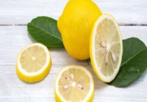 柠檬树冬天落叶吗？