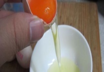 蛋清发淡绿是否还能吃 鲜鸡蛋怎么保存