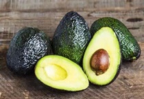 牛油果的基本介绍 和价格的走势 应如何挑选牛油果