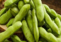 黄豆开花能打除草剂吗？