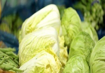 有黑点的白菜是否还可以吃 分情况而论