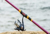 用什么鱼竿钓大鱼 这些鱼竿都有什么特点