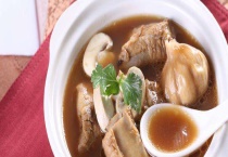 什么是肉骨茶 附其特色特点