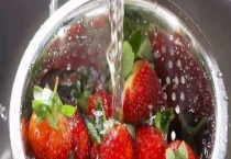 吃了打农药的水果应该怎么办 如何清洗农药残留