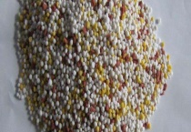 常用化肥高效施肥技术要点 尿素、碳酸氢铵、磷酸二铵的使用