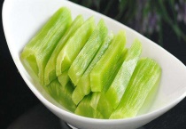 青笋可不可以生吃 附山药青笋炒鸡肝的做法