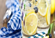 柠檬水是酸性还是碱性？泡水浓点好是真的吗？
