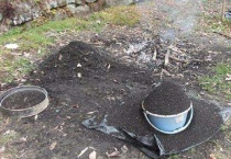 怎么给多肉用草木灰