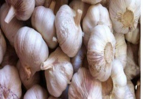 大蒜什么时候传入中国 产地在哪里