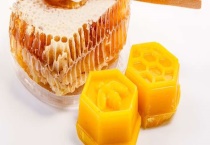 蜂蜡和蜂巢的区别？ 详细介绍