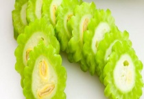 苦瓜病毒病的防治方法 有哪些危害症状