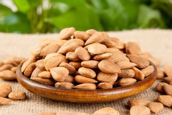 巴旦木和杏仁的区别？是什么？