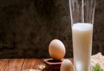 农村养的牛奶煮沸可以杀菌吗？